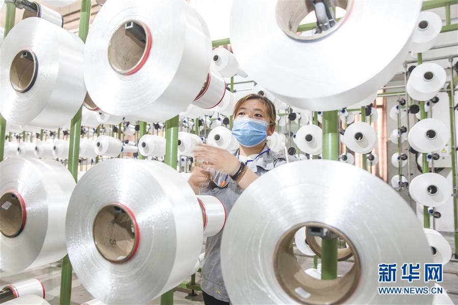 (新华全媒头条·图文互动)(7)奋斗结硕果,再写新篇章——写在共和国71周年华诞之际 (新华全媒头条·图文互动)(7)奋斗结硕果,再写新篇章——写在共和国71周年华诞之际